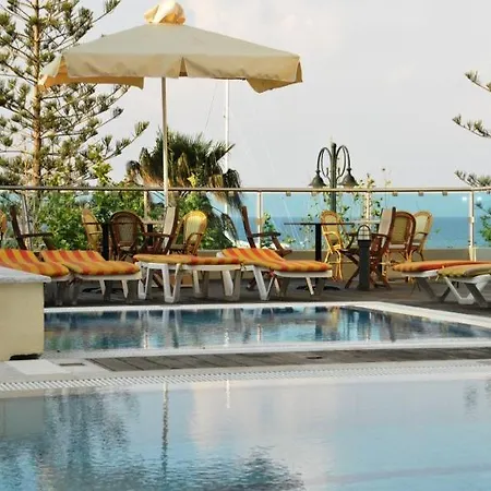 Bristol Sea View 3*