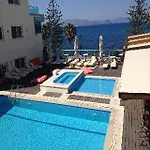 Bristol Sea View Отель