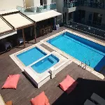 Bristol Sea View Отель
