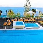 Отель Bristol Sea View 3*